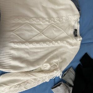 Women’s beige sweater size M
